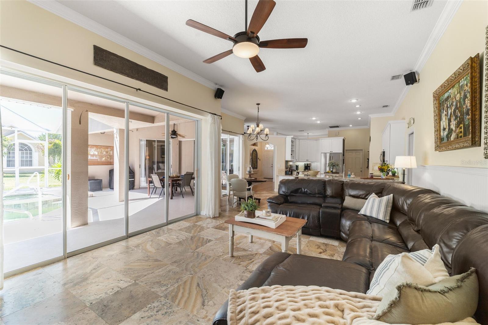 1819 LATELIA CT