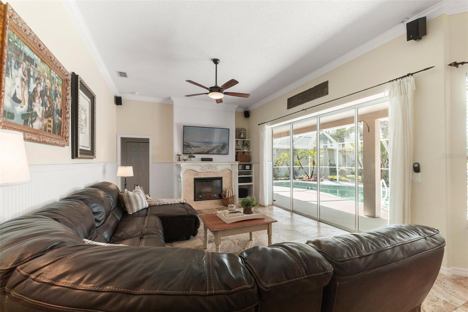 1819 LATELIA CT