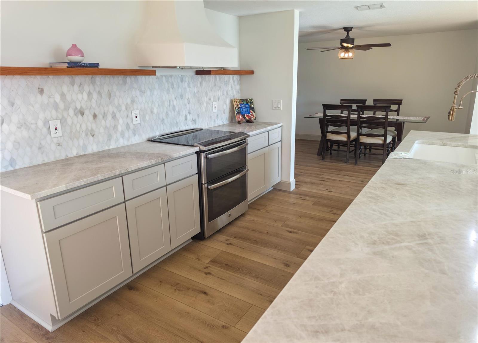 505 RED MANGROVE LN