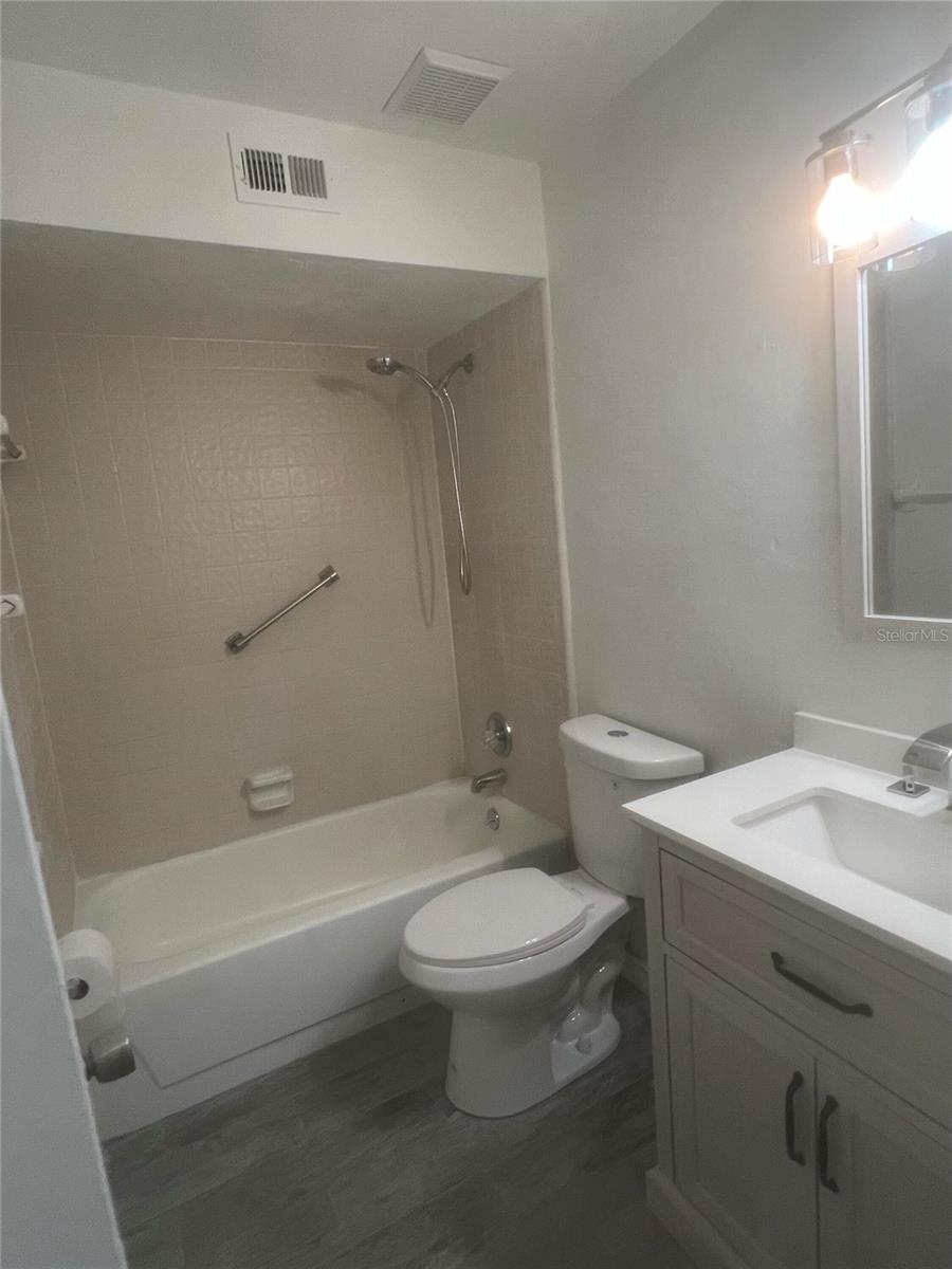 4303 SW 70TH TER