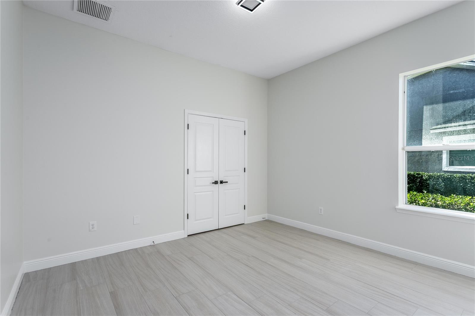 11909 MANDEVILLA CT