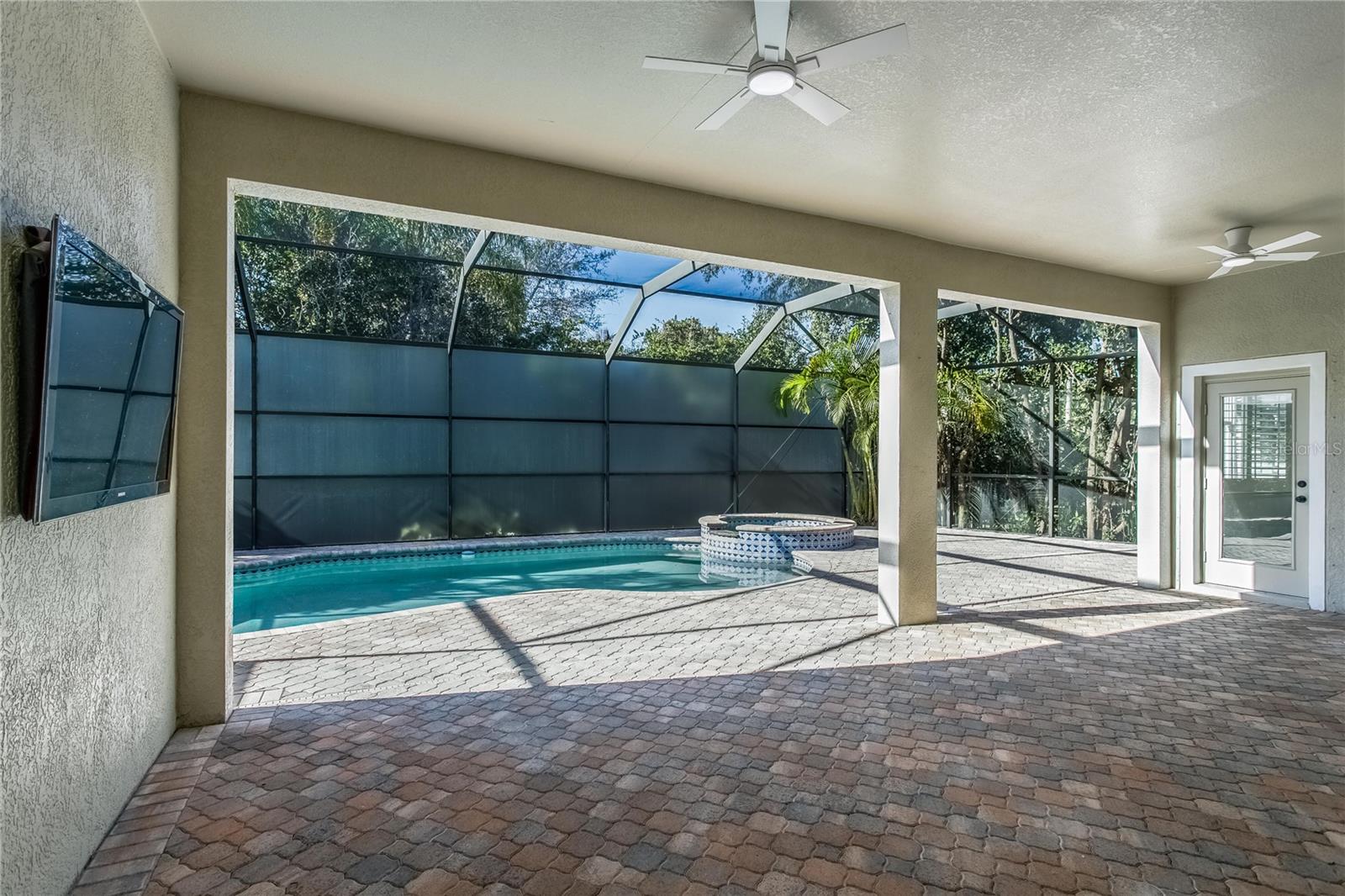 11909 MANDEVILLA CT