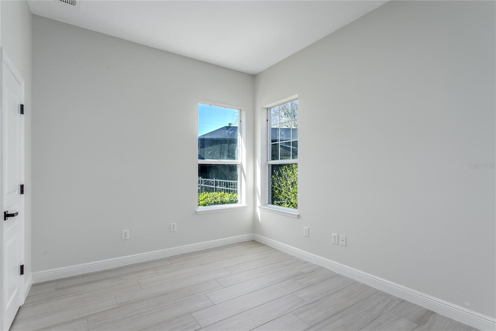 11909 MANDEVILLA CT