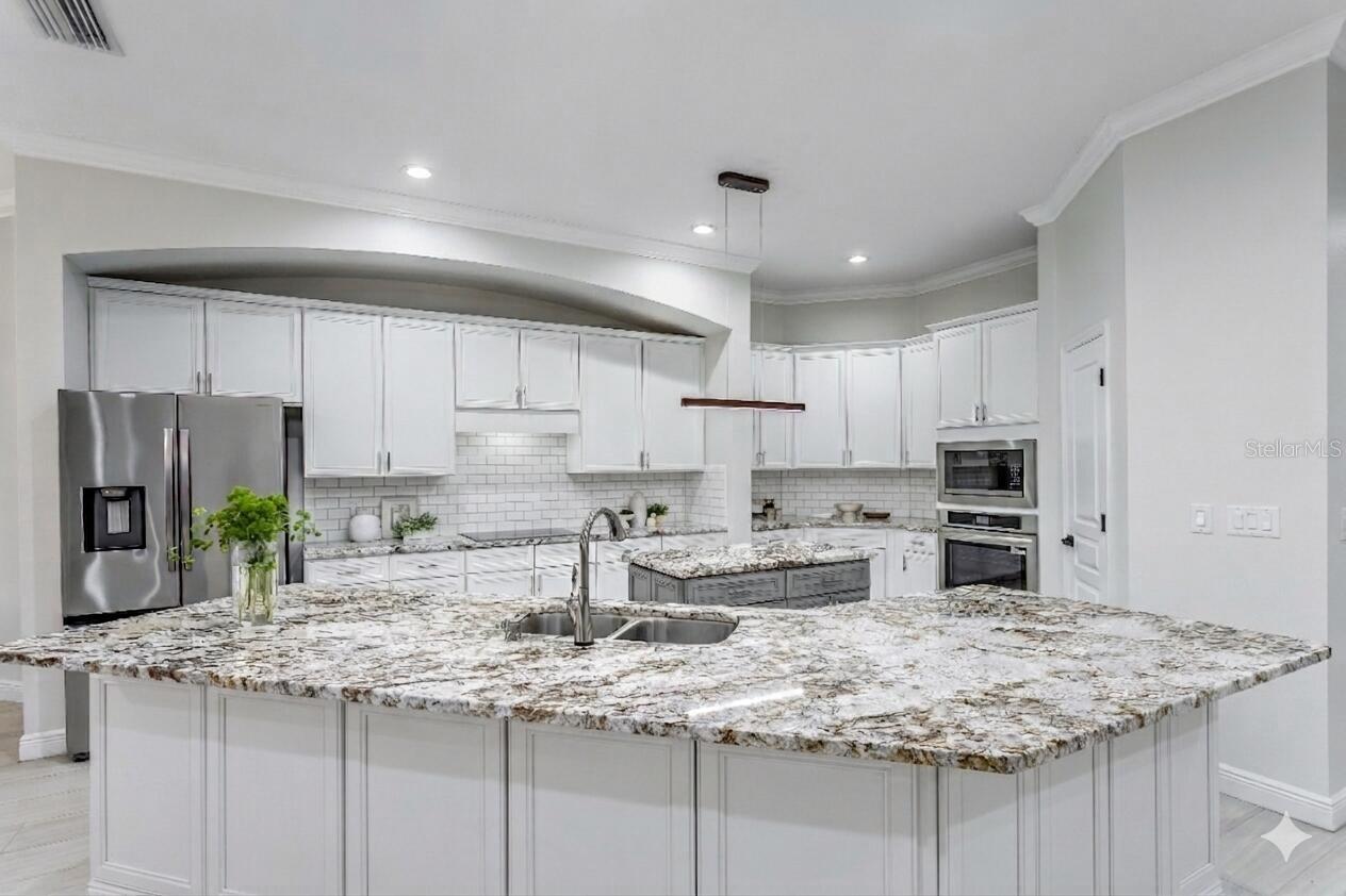 11909 MANDEVILLA CT