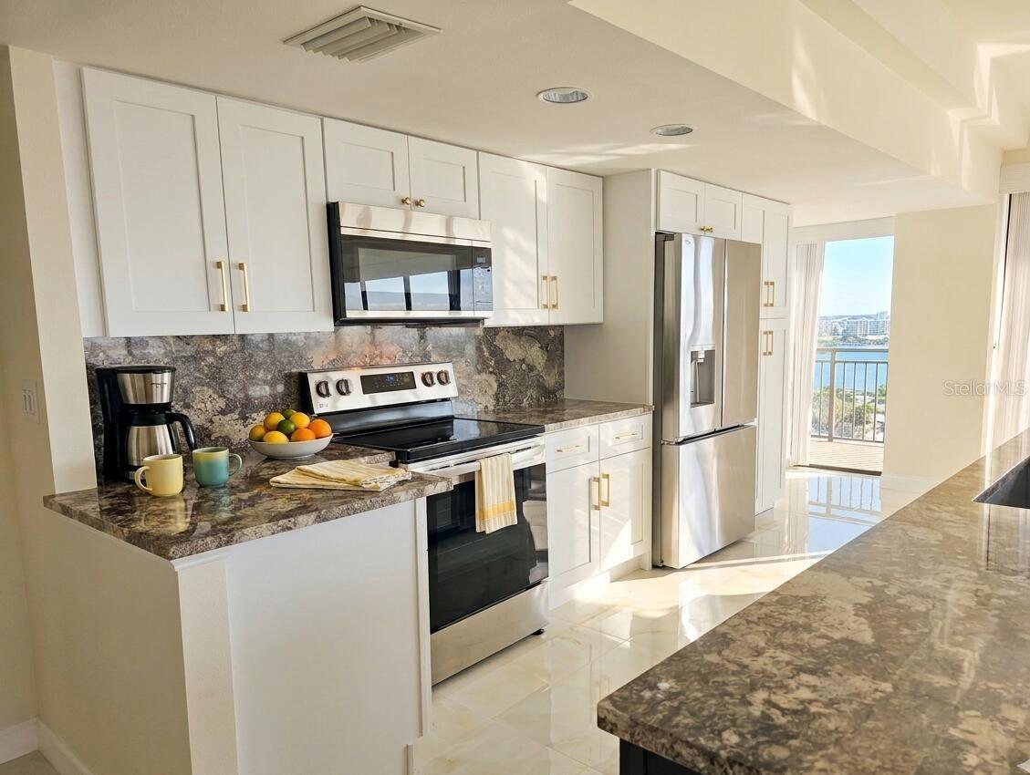 7600 BAYSHORE DR #901