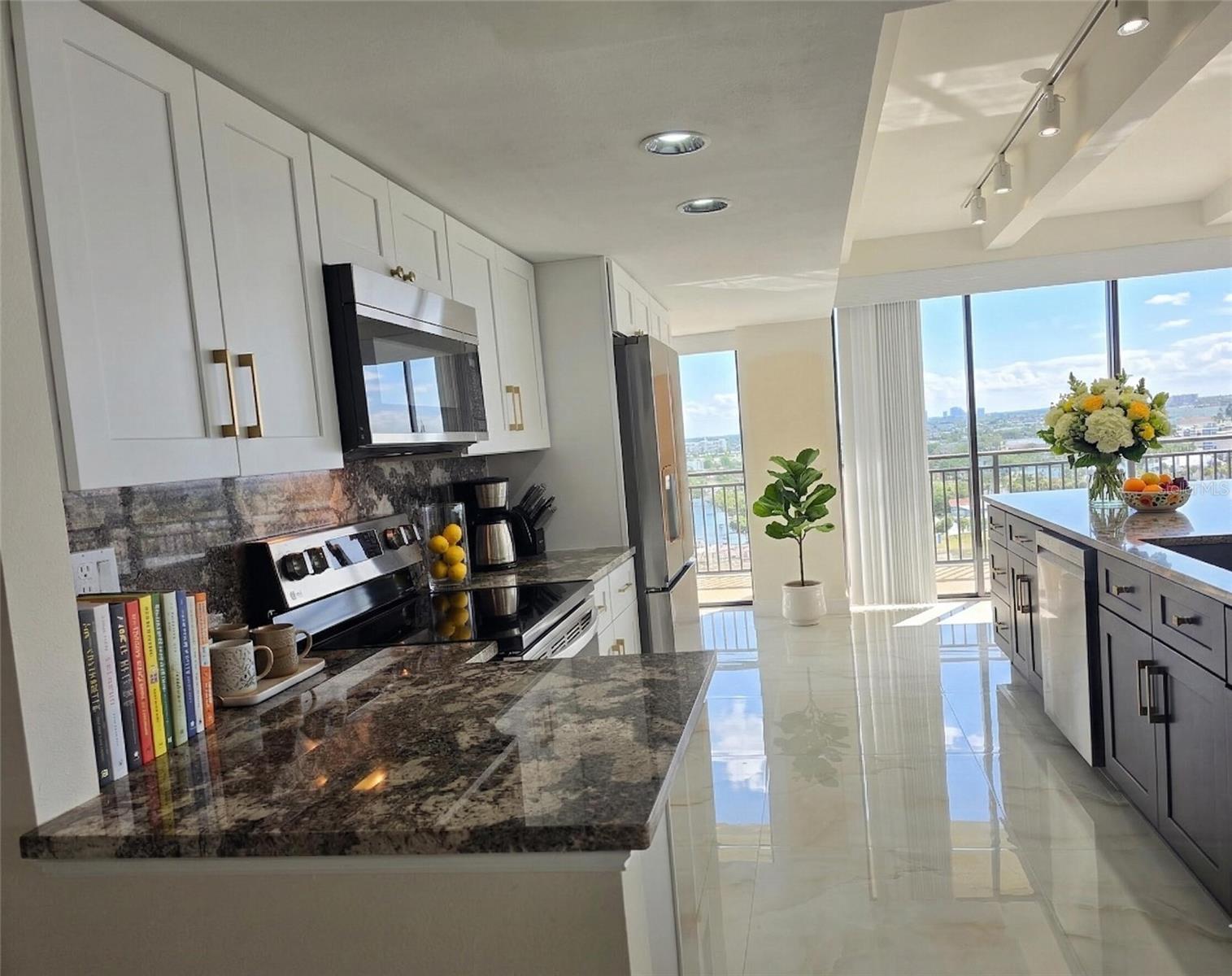 7600 BAYSHORE DR #901