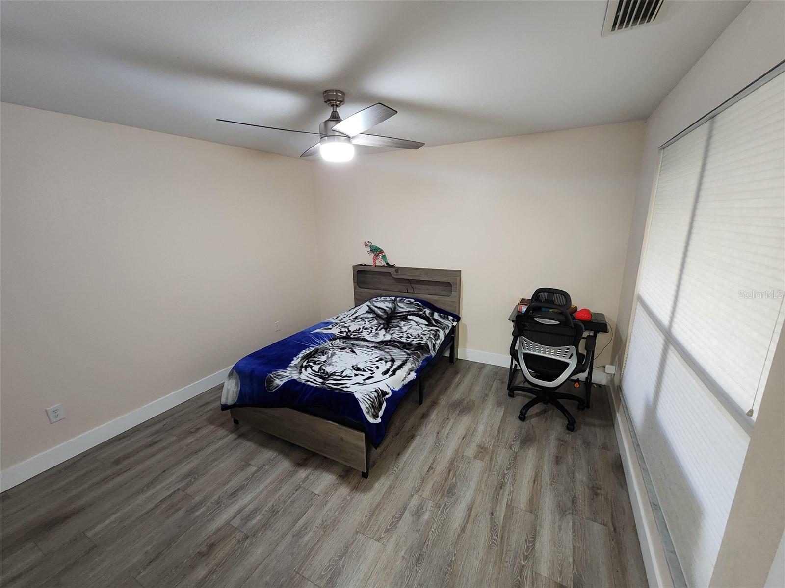 3402 ELLENWOOD LN