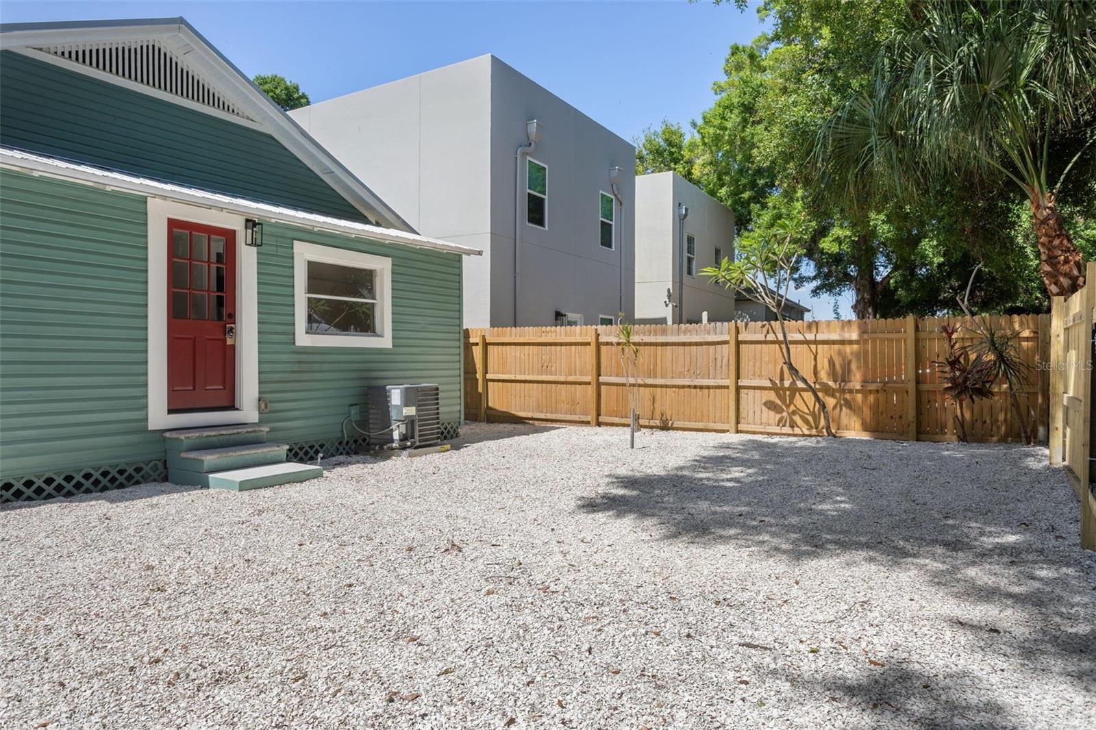 2226 E 10TH AVE