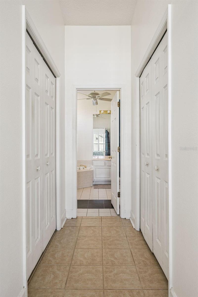 8072 CANYON LAKE CIR
