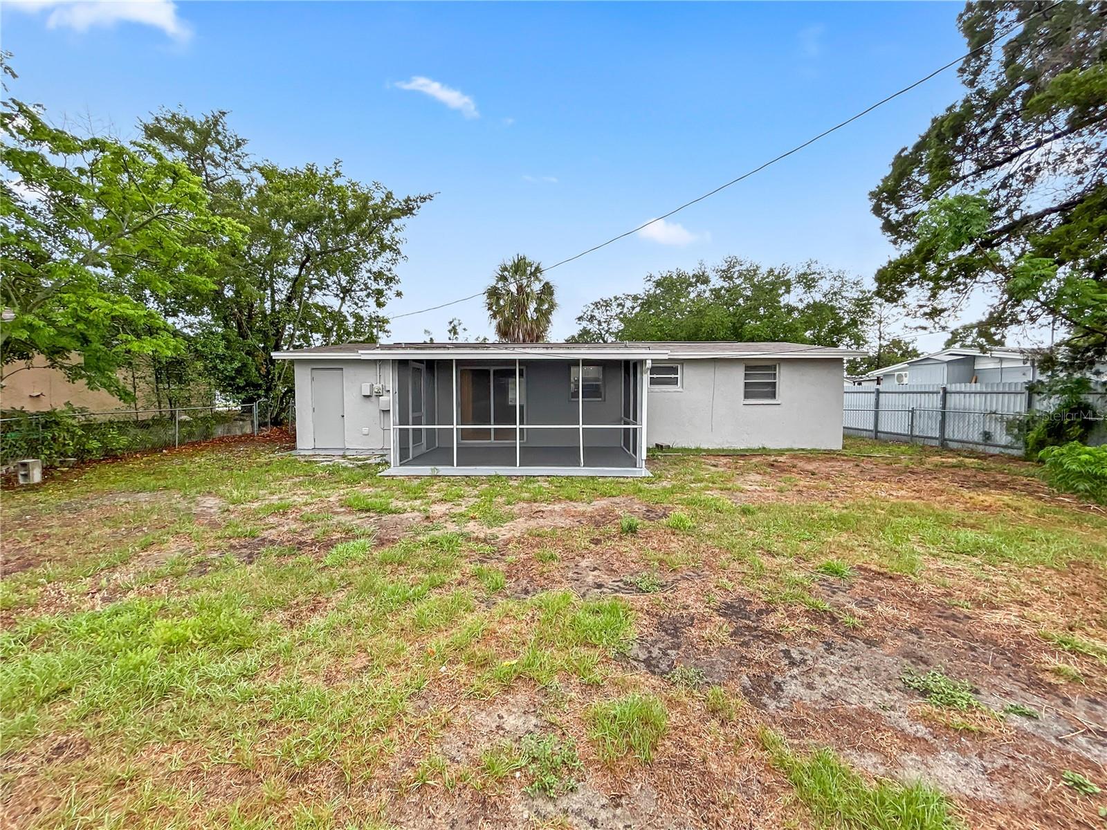 1332 JENNINGS DR