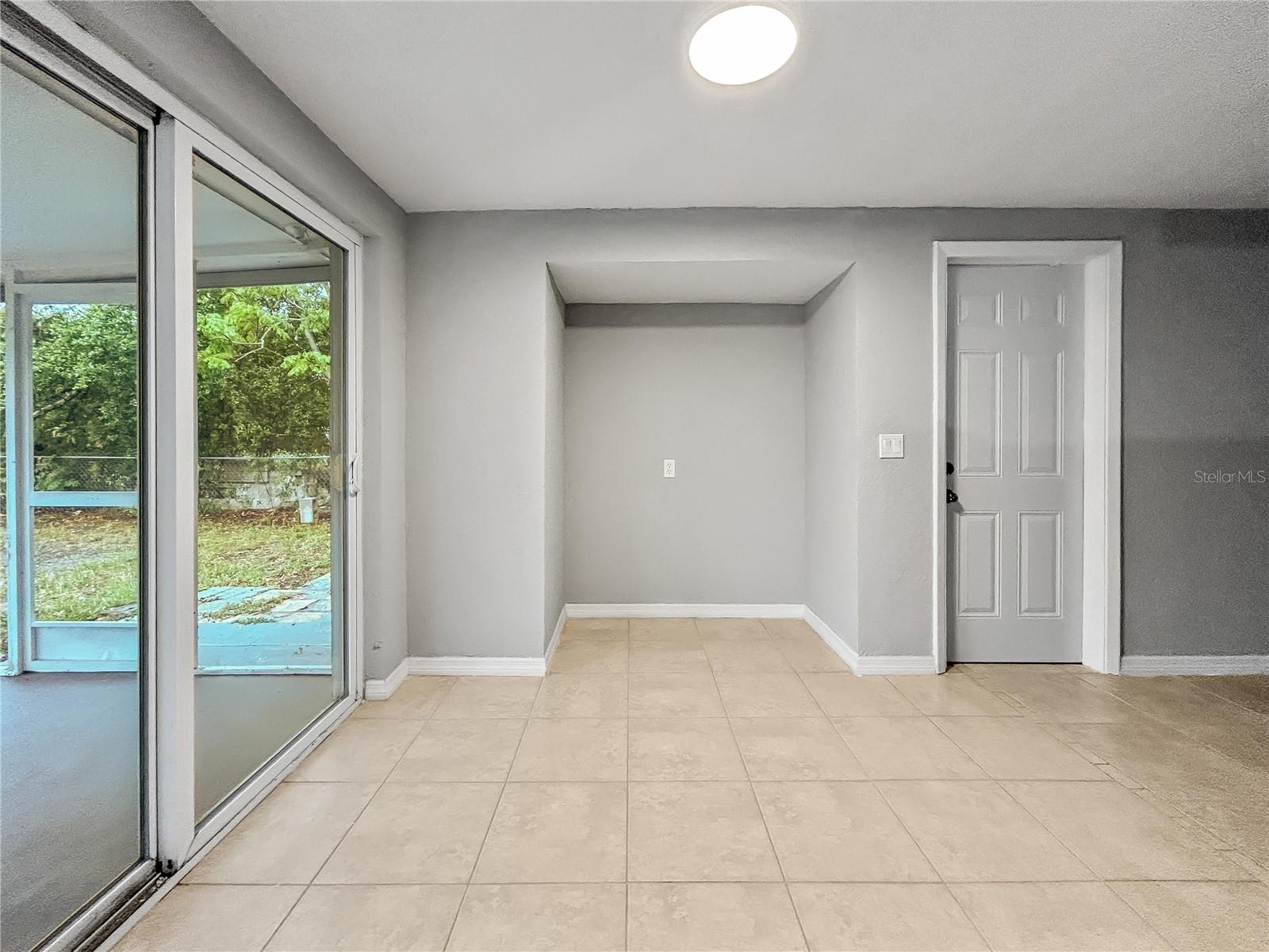 1332 JENNINGS DR