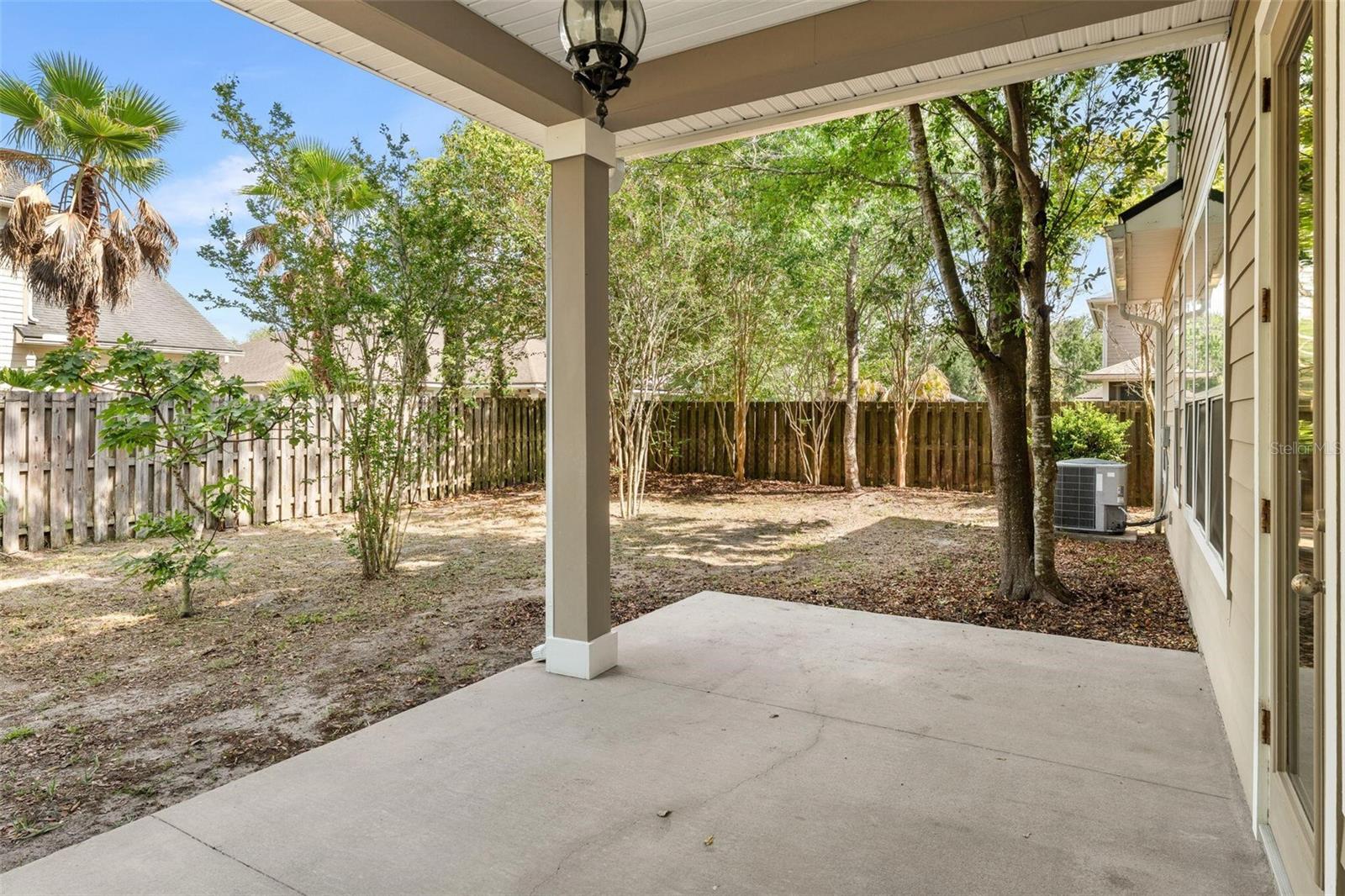 8223 NW 53RD ST