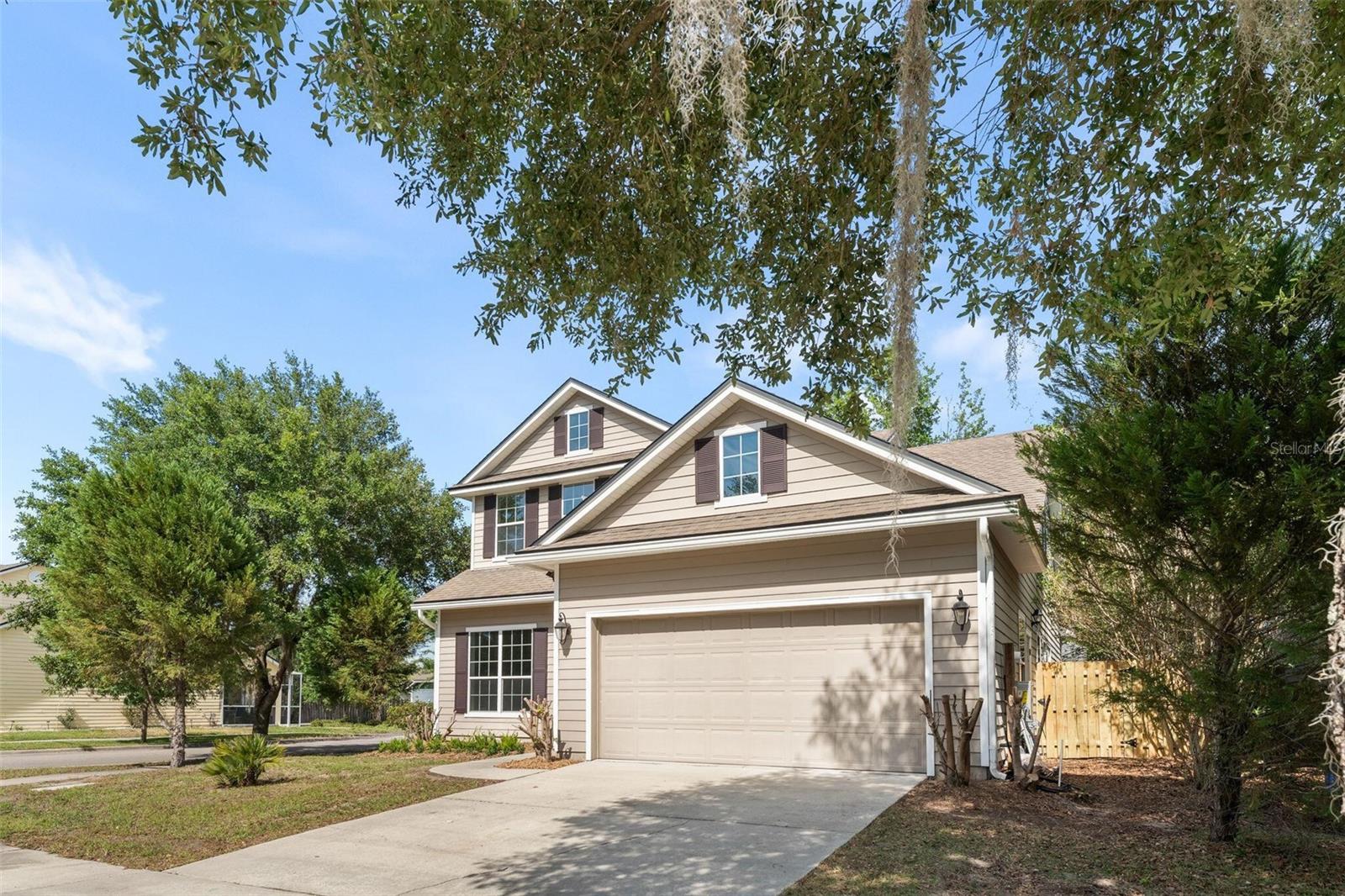 8223 NW 53RD ST