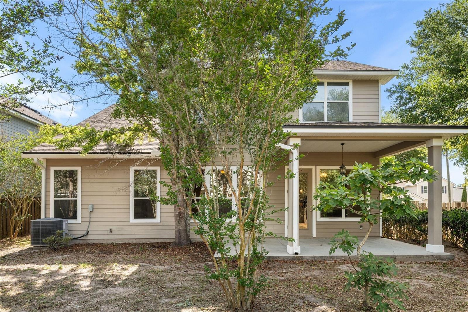 8223 NW 53RD ST