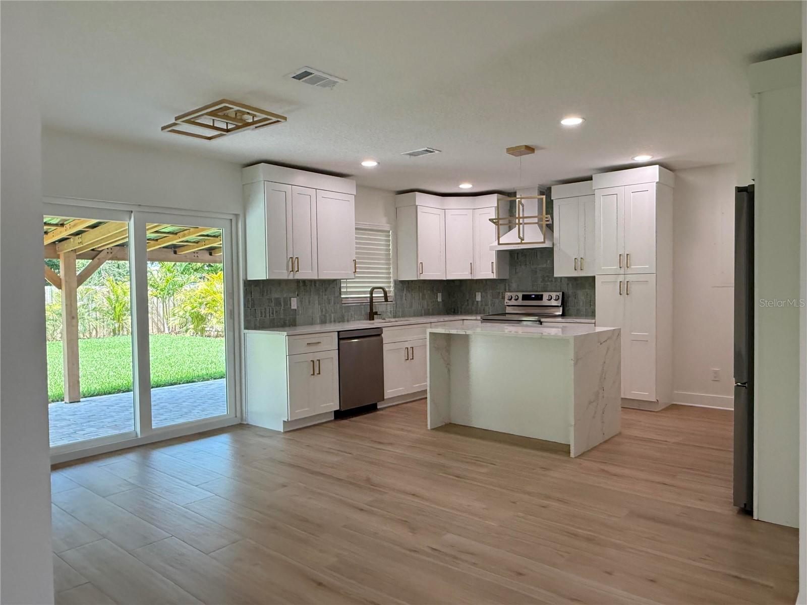 2401 16TH AVE N