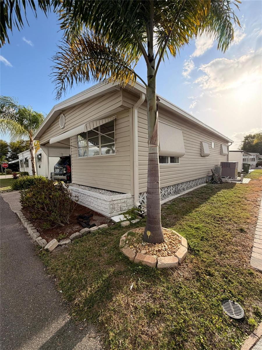 2514 17TH STREET LN W