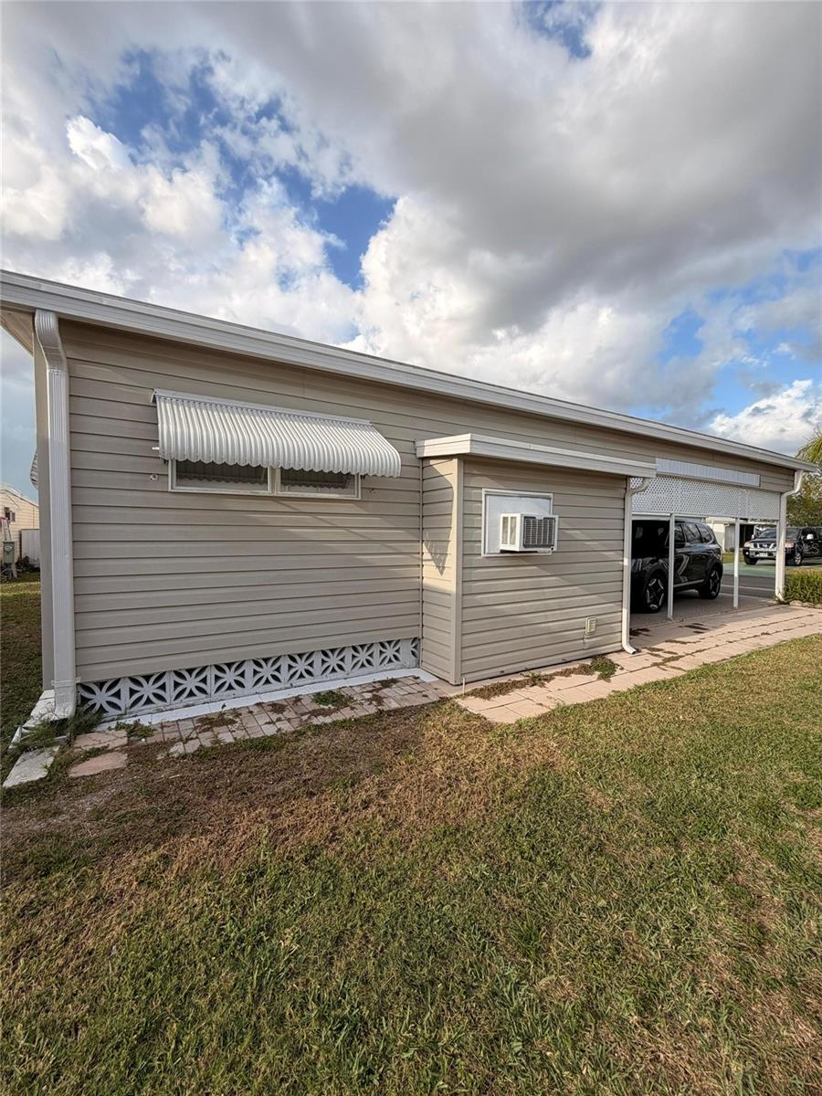 2514 17TH STREET LN W