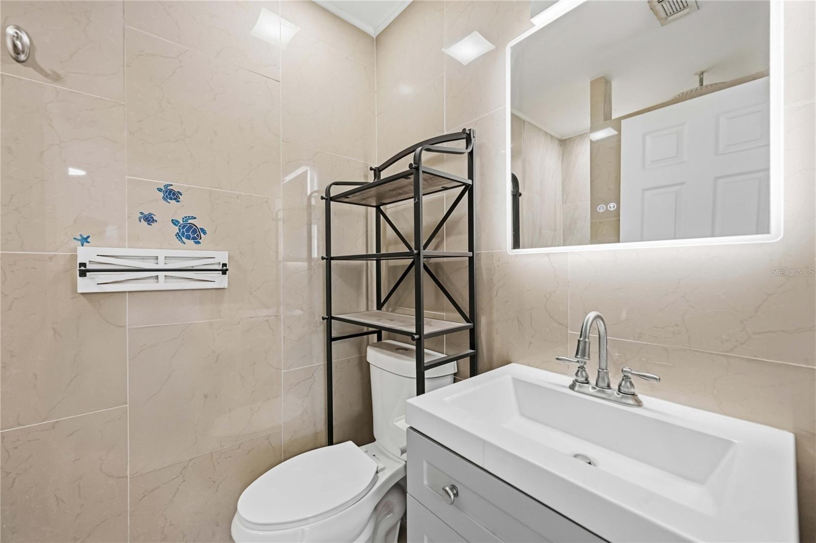 2419 ROXBURY CIR