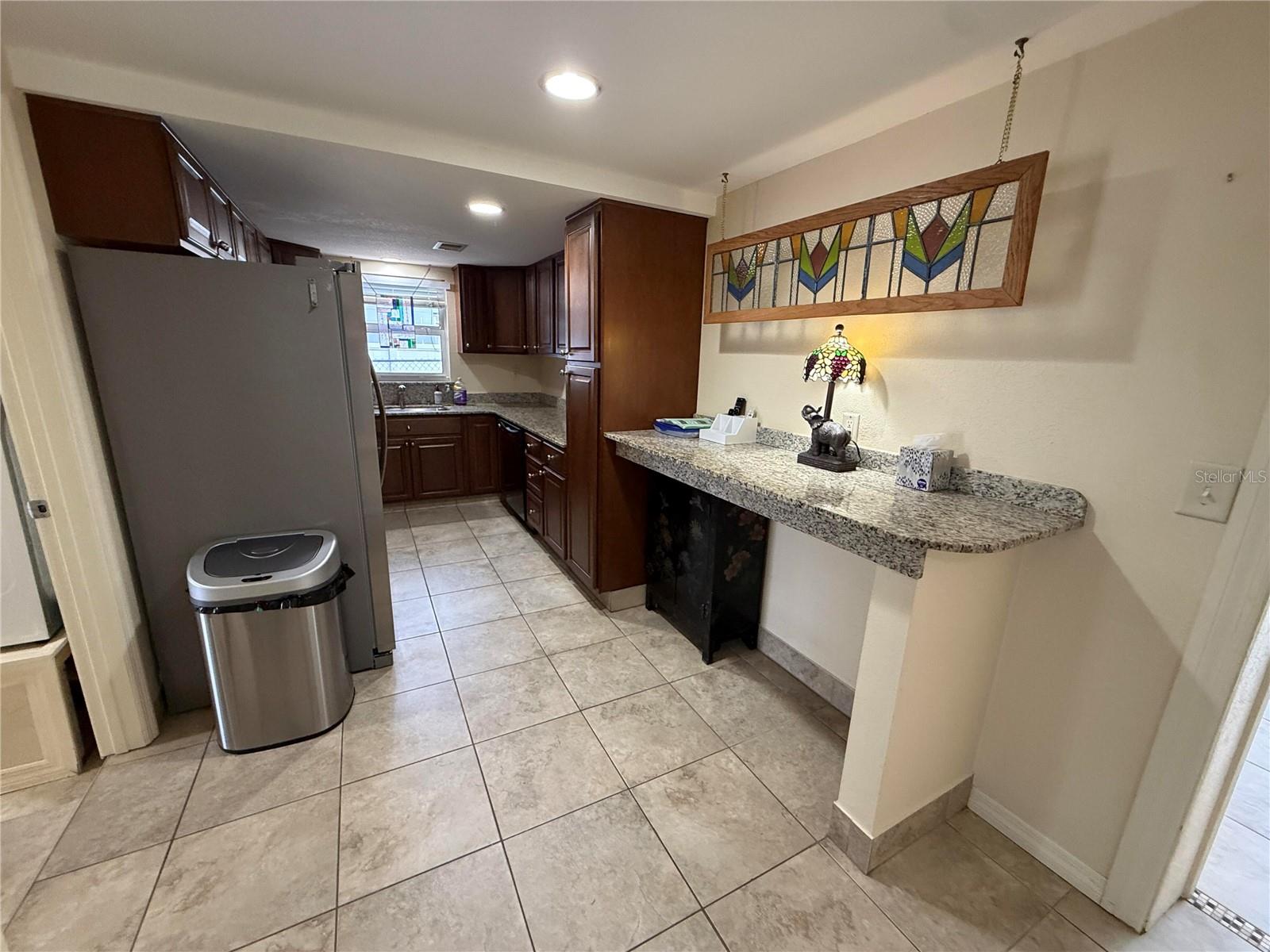 812 GUILD DR