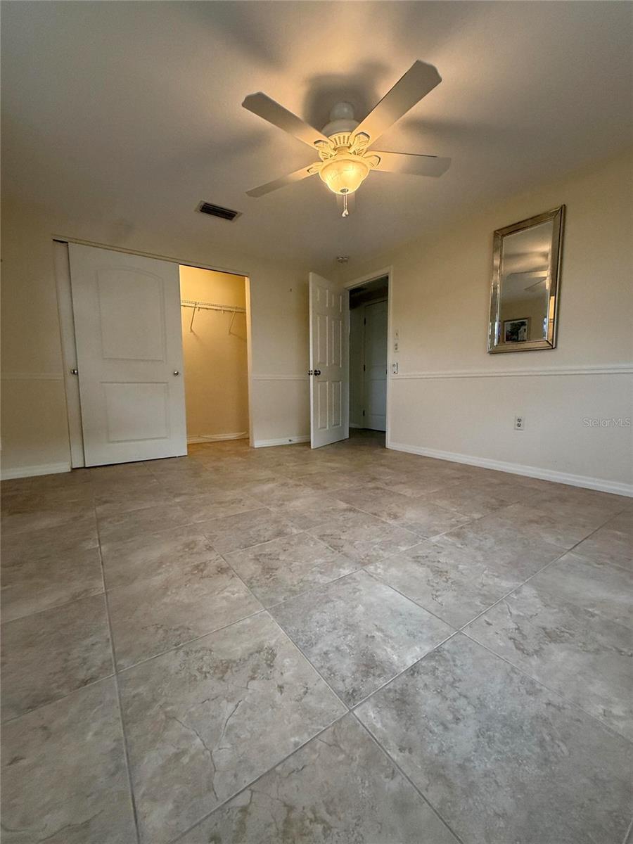 812 GUILD DR