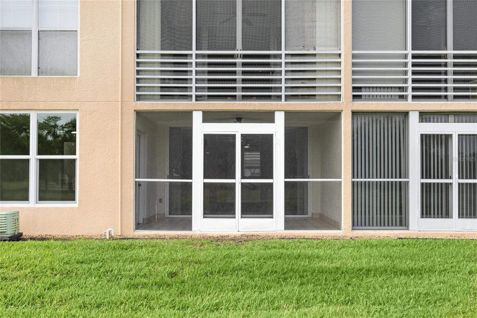 4550 PINEBROOK #106