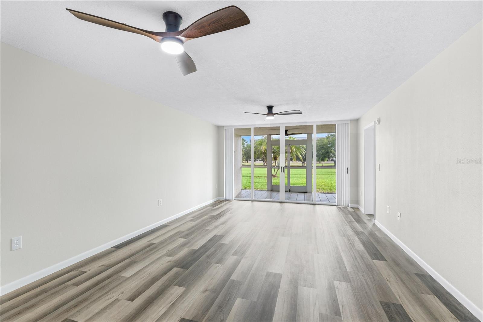 4550 PINEBROOK #106