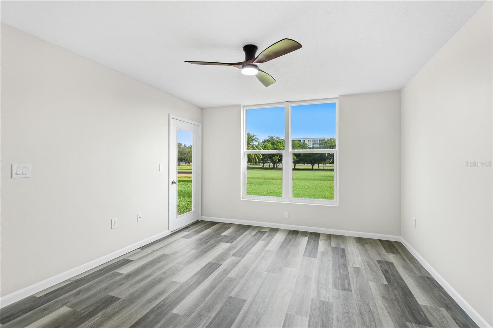 4550 PINEBROOK #106