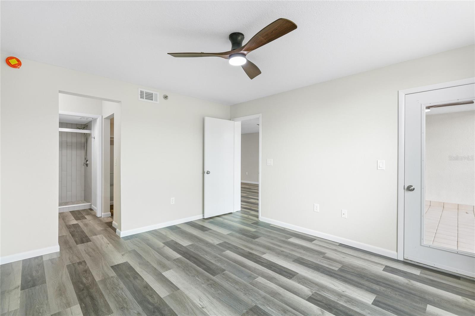 4550 PINEBROOK #106