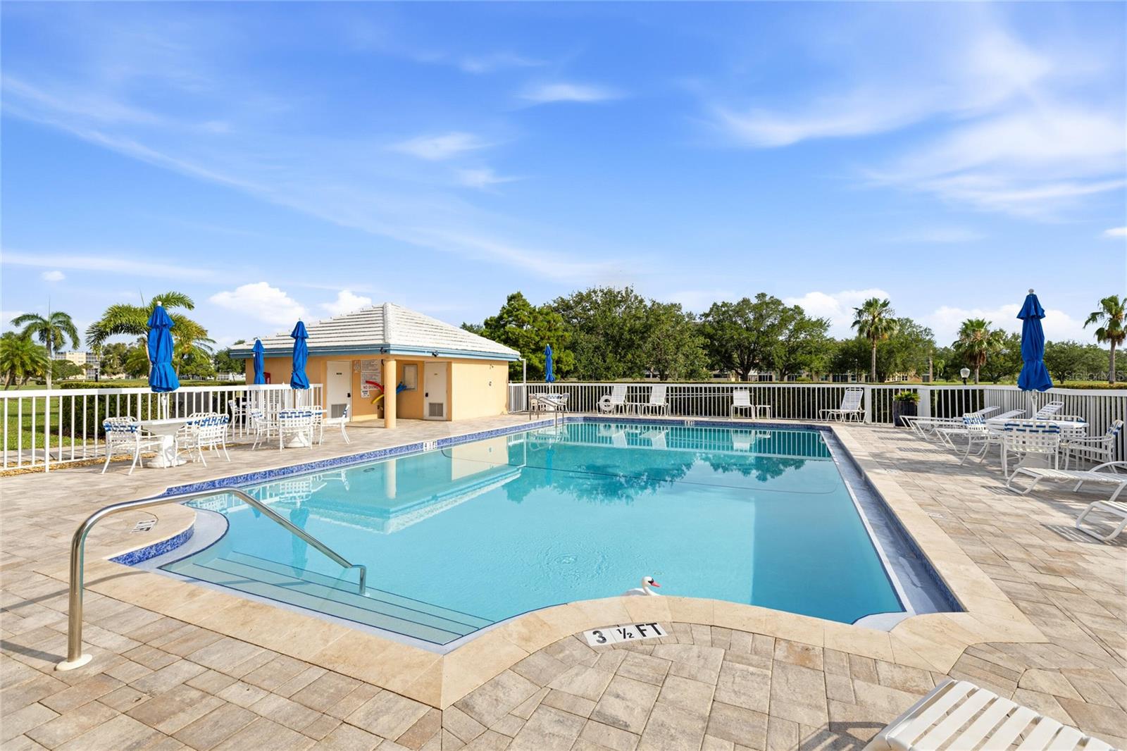 4550 PINEBROOK #106