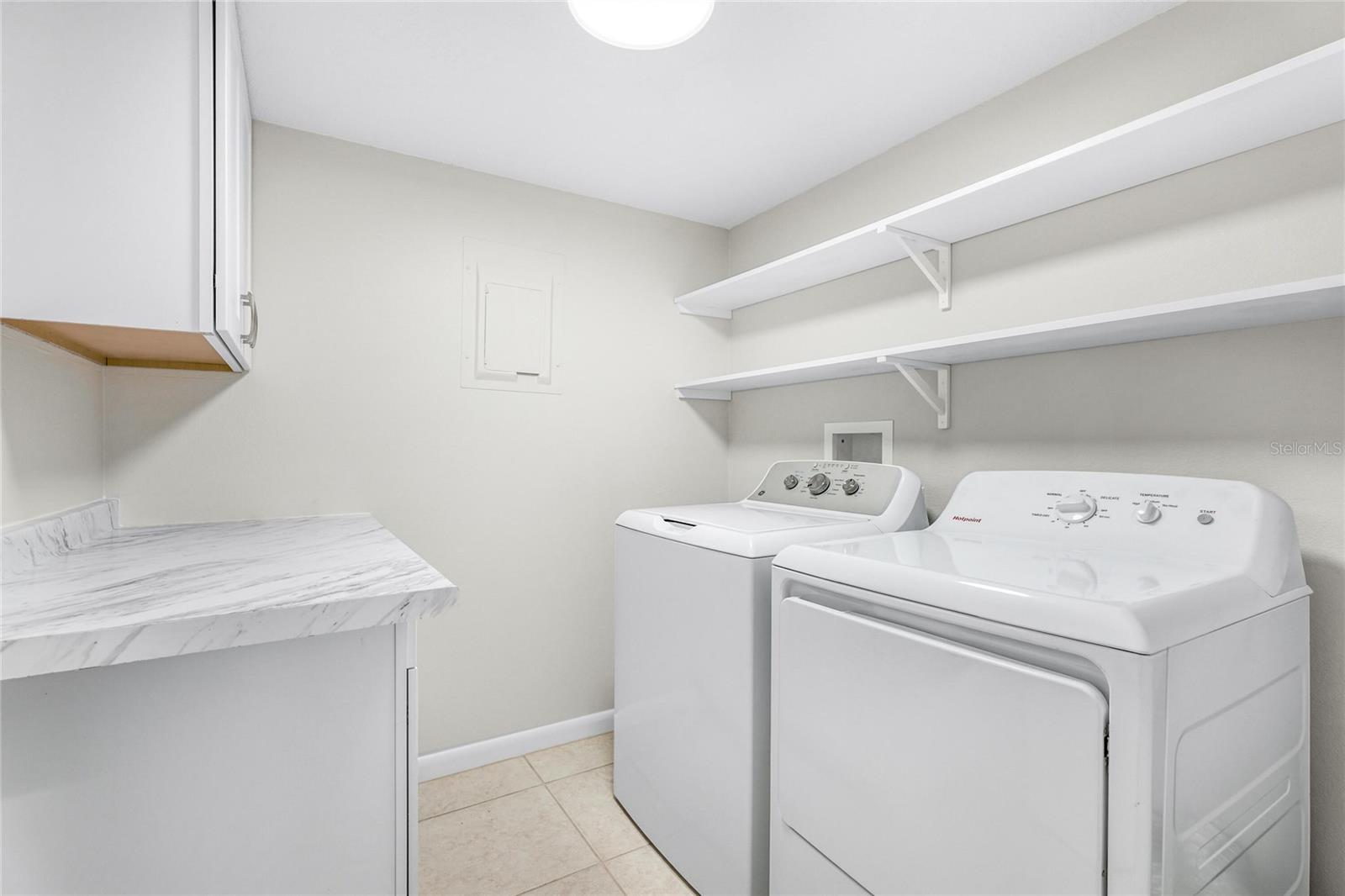 4550 PINEBROOK #106