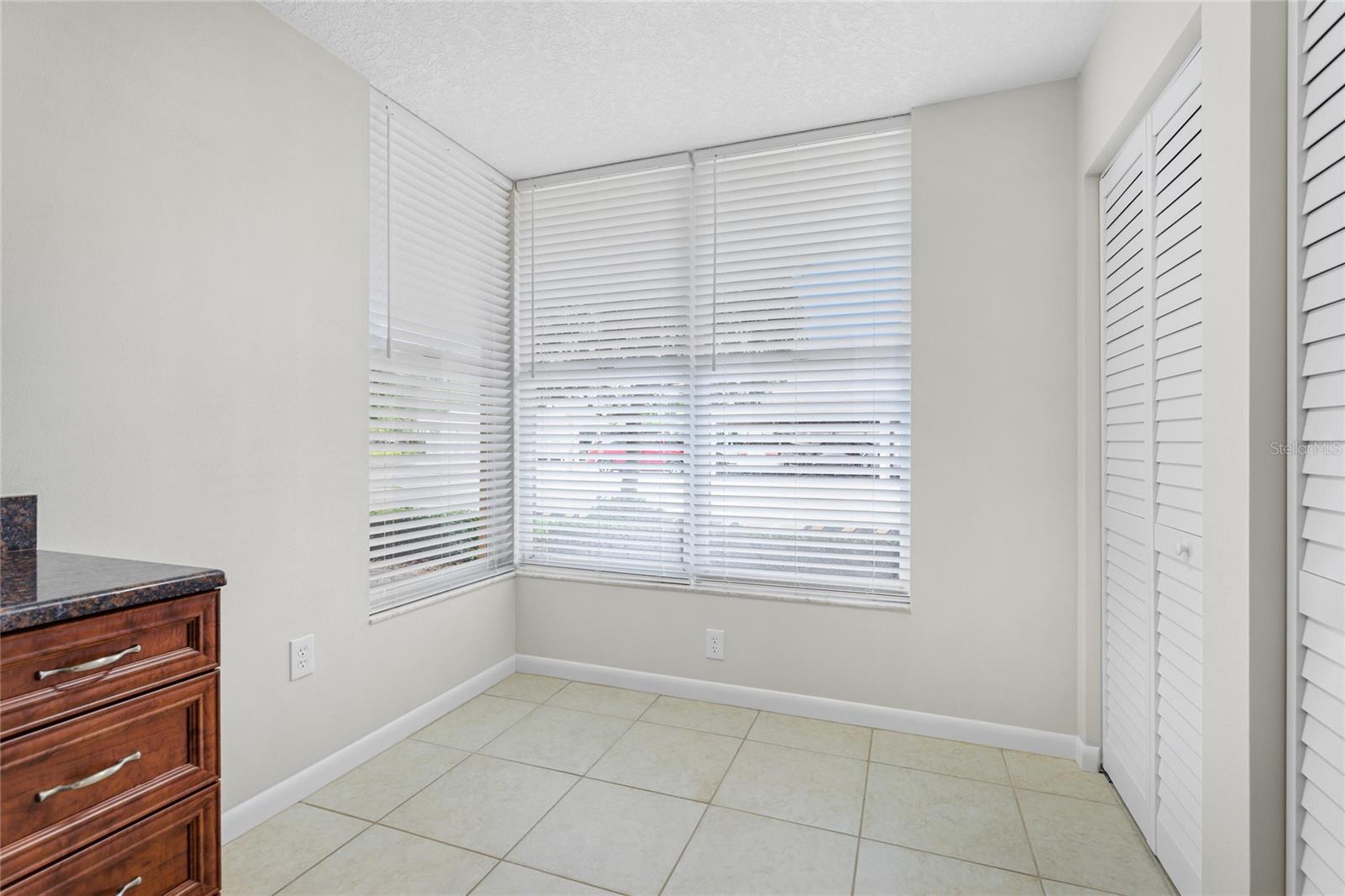 4550 PINEBROOK #106
