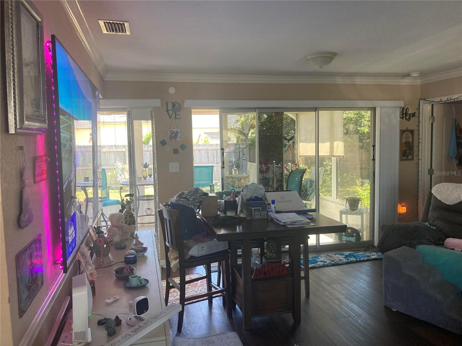 158 SUNSHINE DR