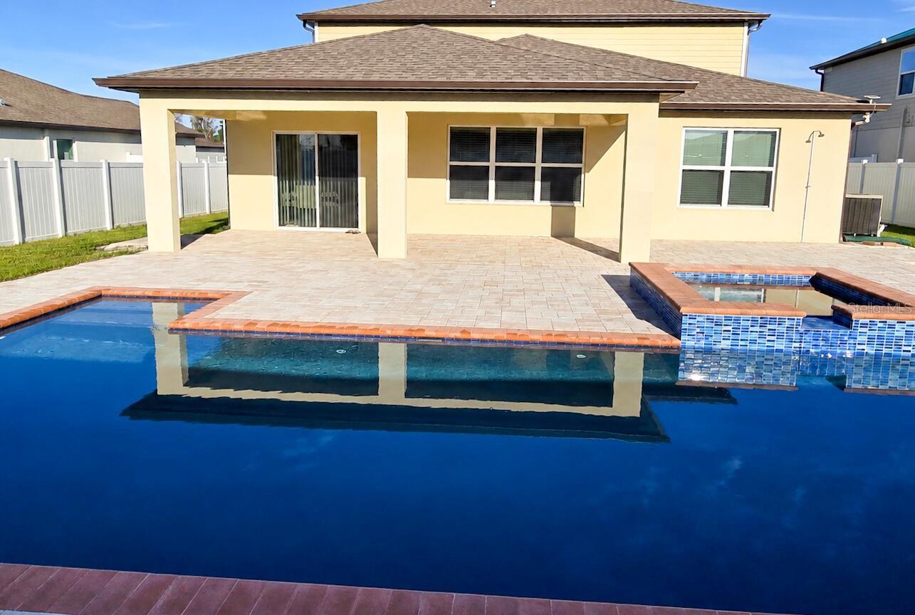 1213 MICHELANGELO LN