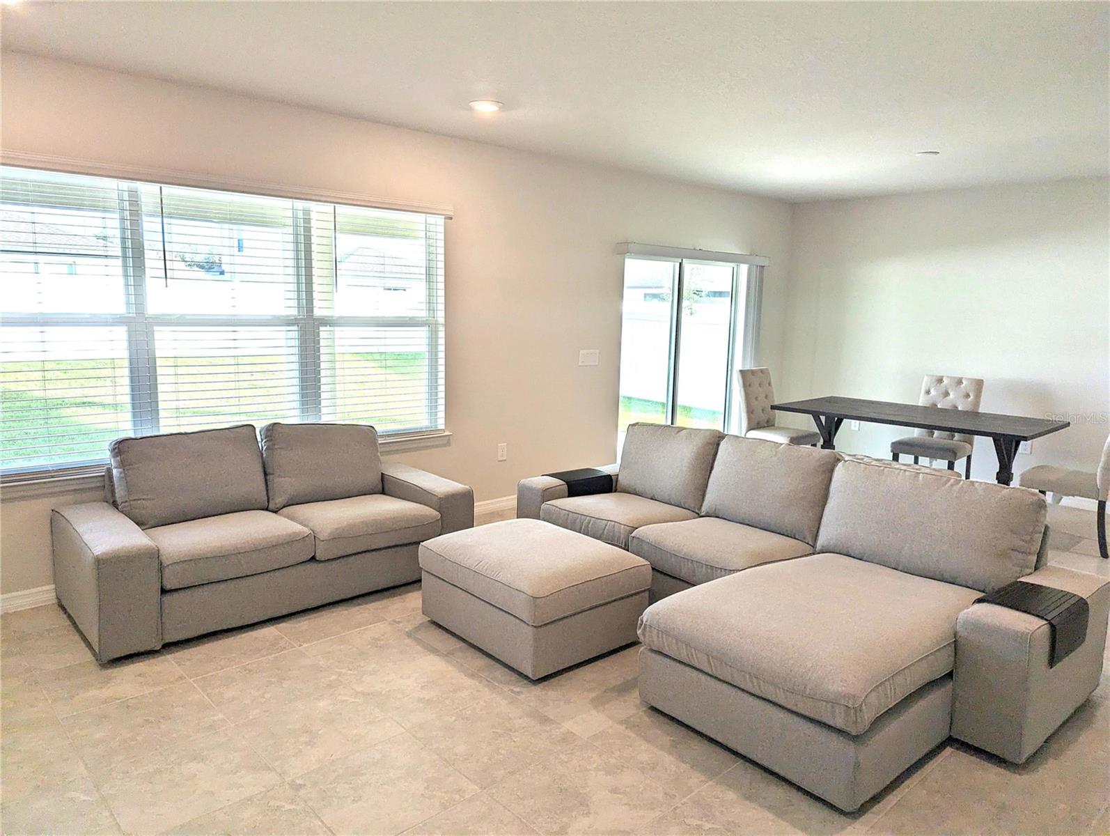 1213 MICHELANGELO LN