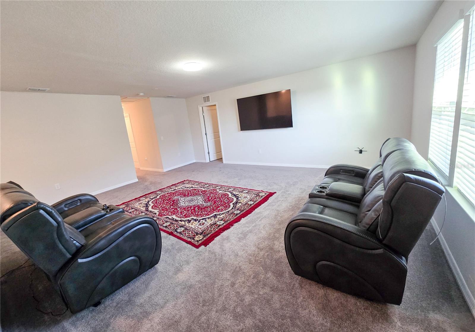 1213 MICHELANGELO LN