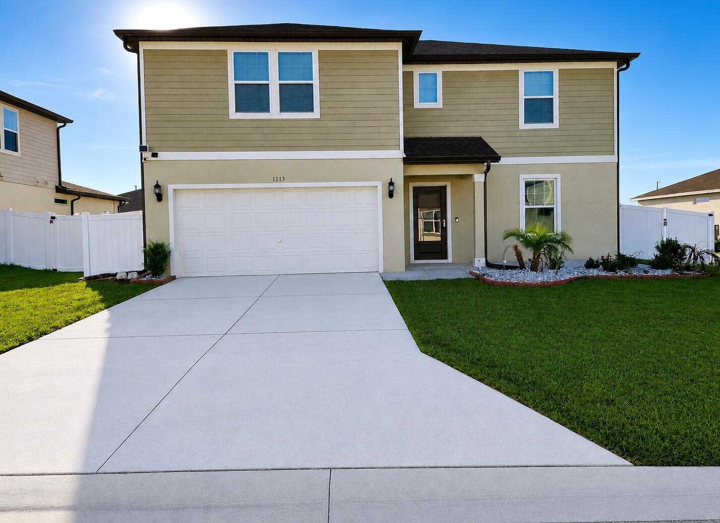 1213 MICHELANGELO LN
