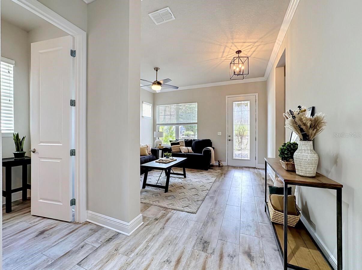 13928 SWALLOW HILL DR