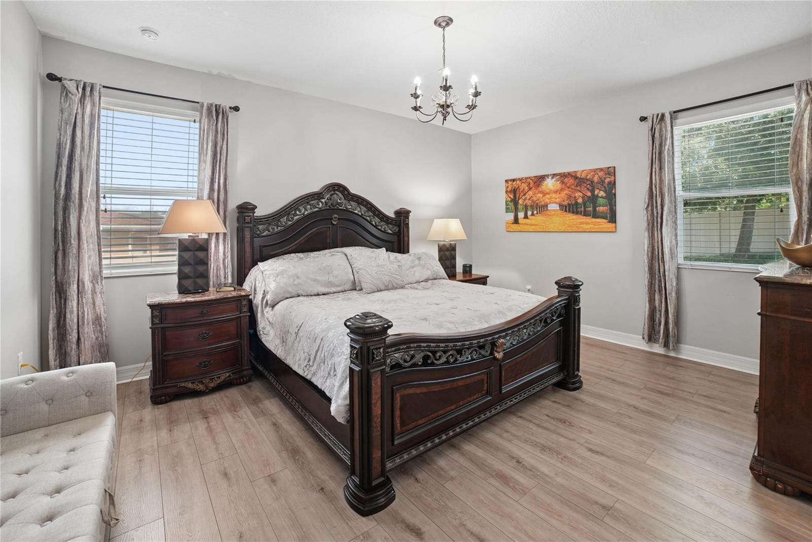 11302 WISHING WELL LN