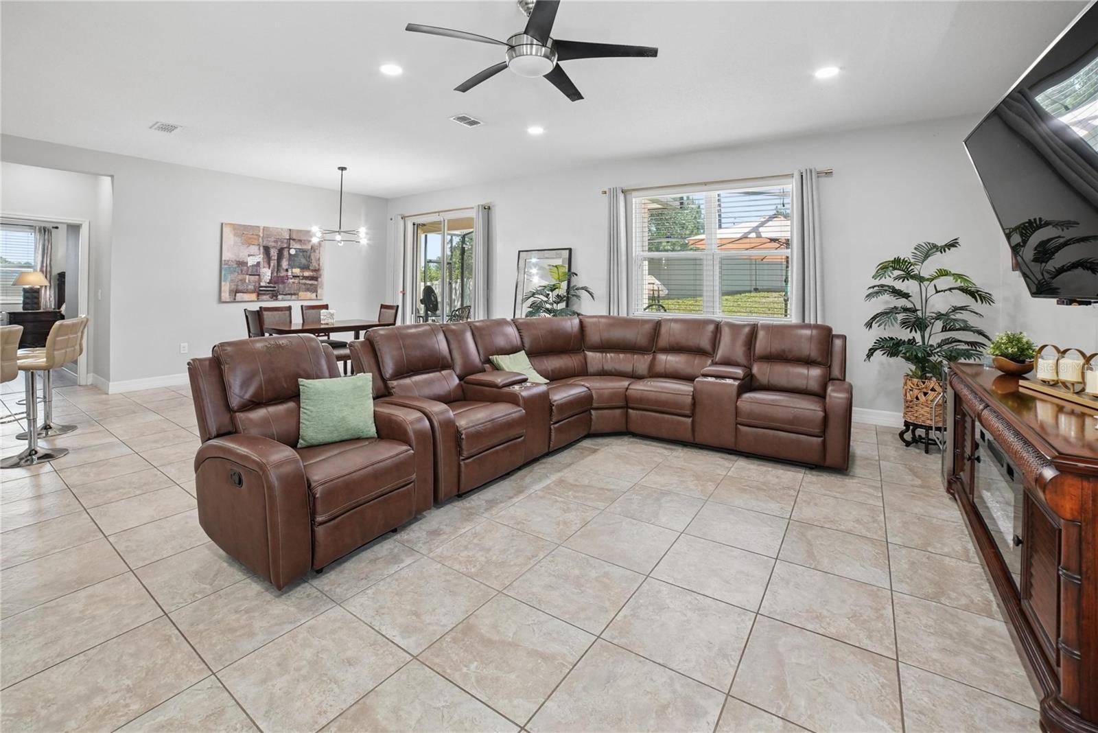 11302 WISHING WELL LN