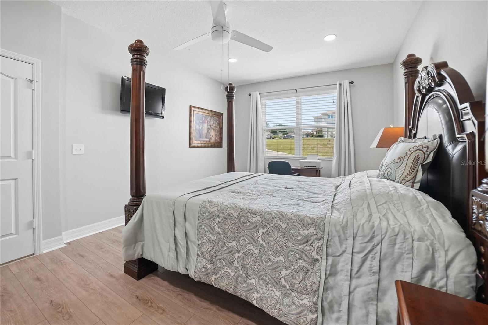 11302 WISHING WELL LN