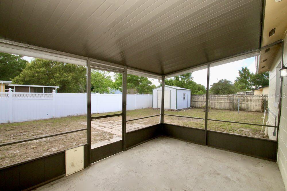 2202 MURDOCK BLVD