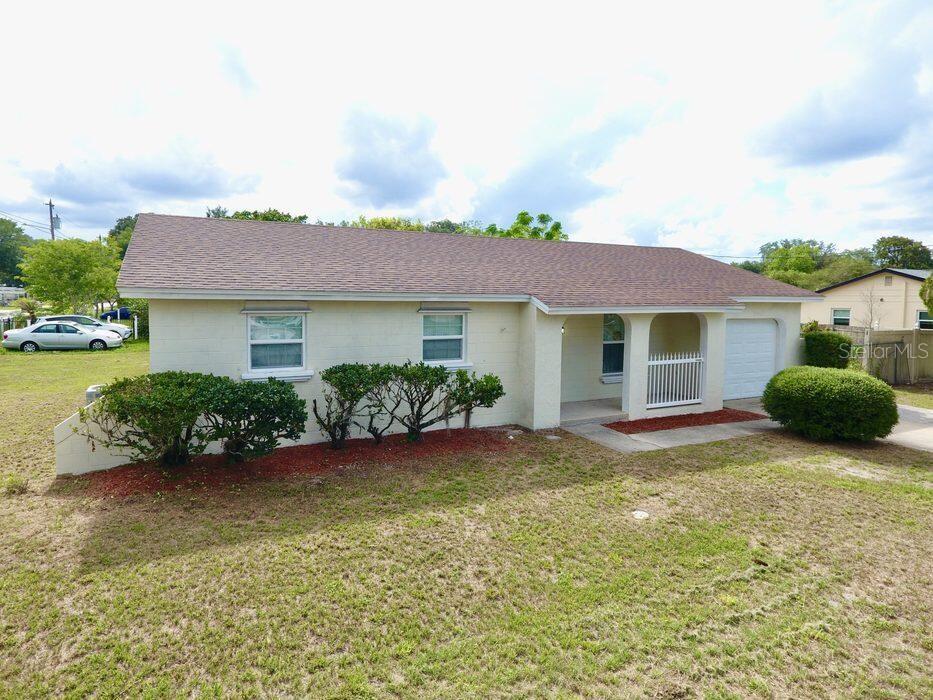 2202 MURDOCK BLVD