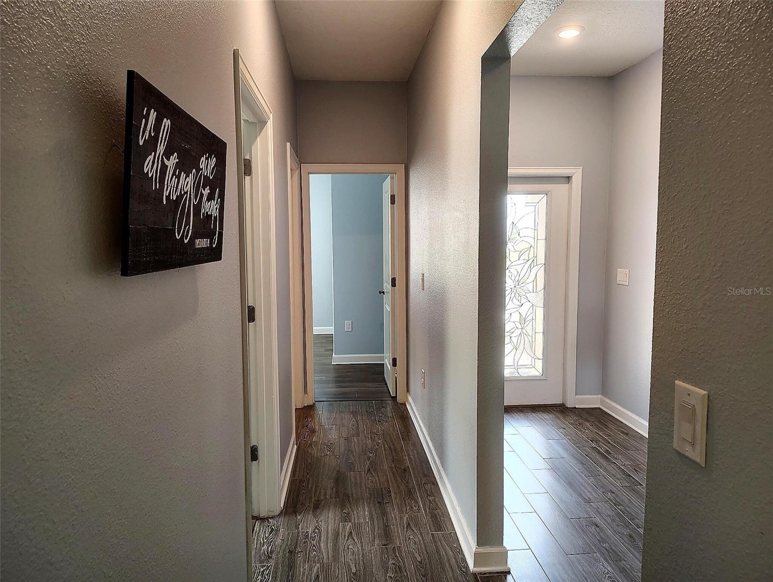 1047 OAK BLUFF DR
