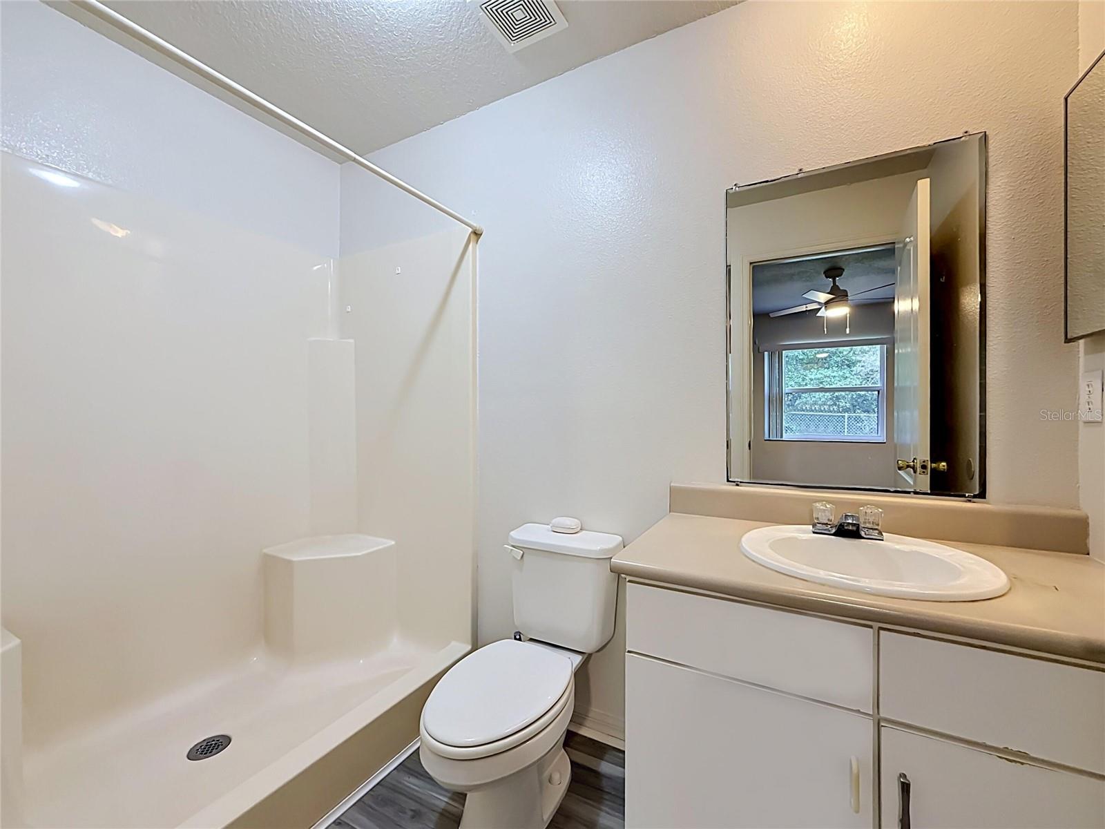 3228 COURTNEY DR