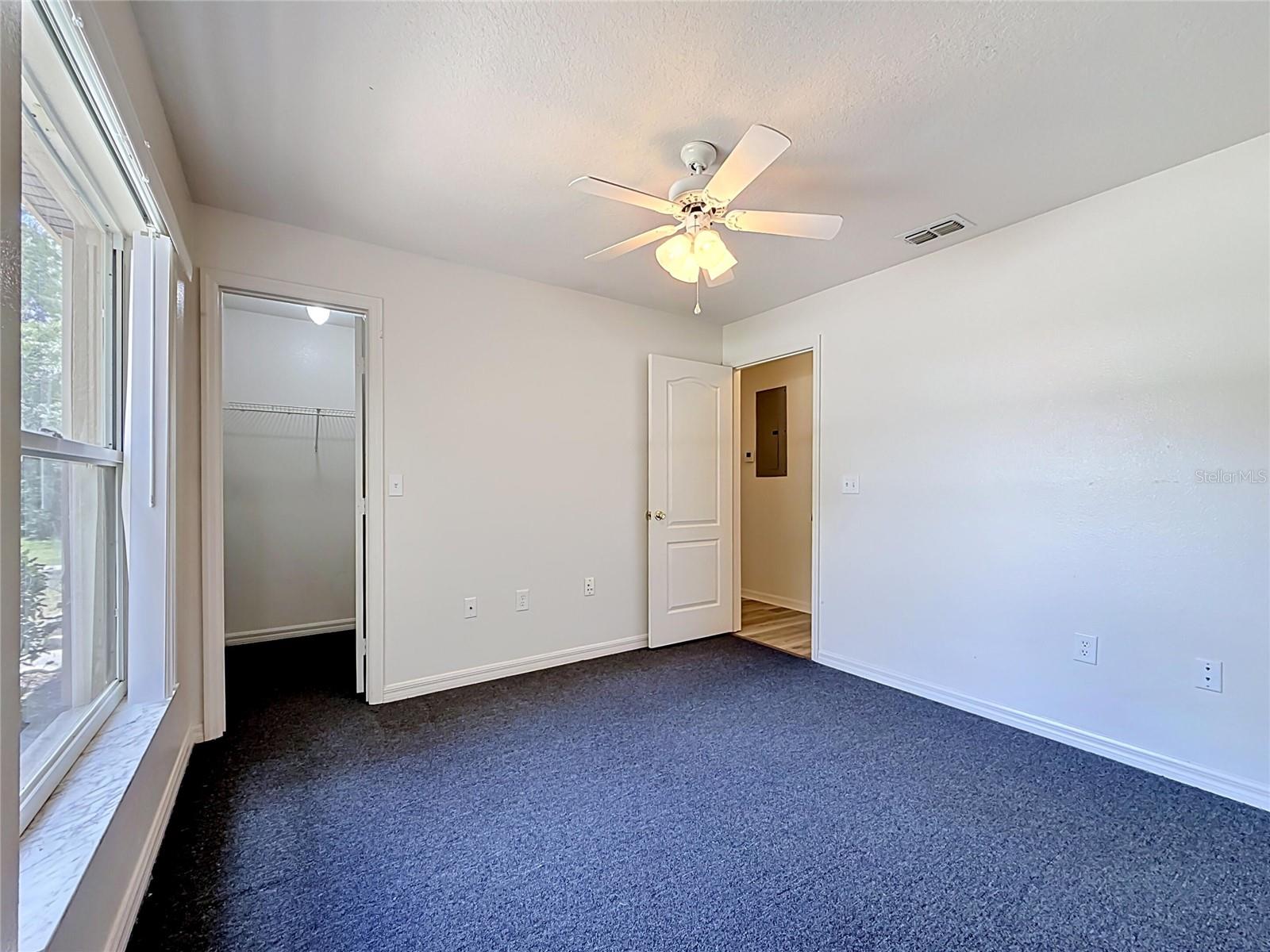 3228 COURTNEY DR