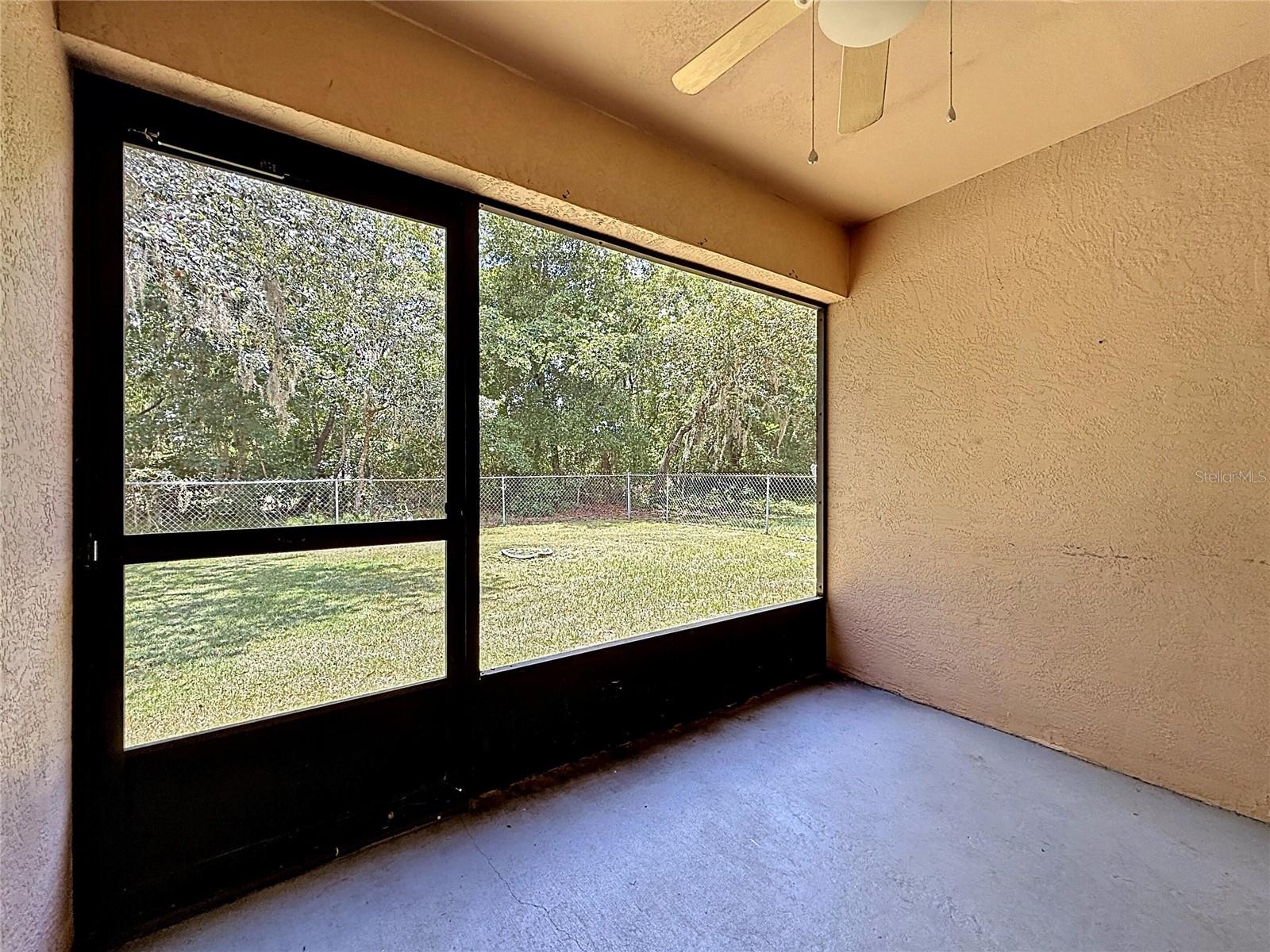 3228 COURTNEY DR