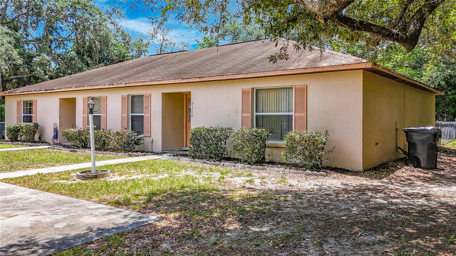 3228 COURTNEY DR