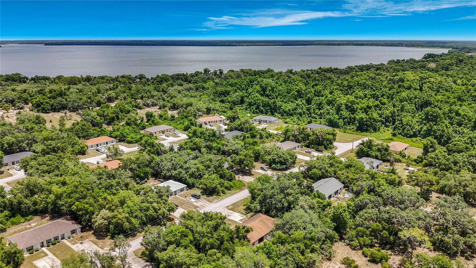 3228 COURTNEY DR