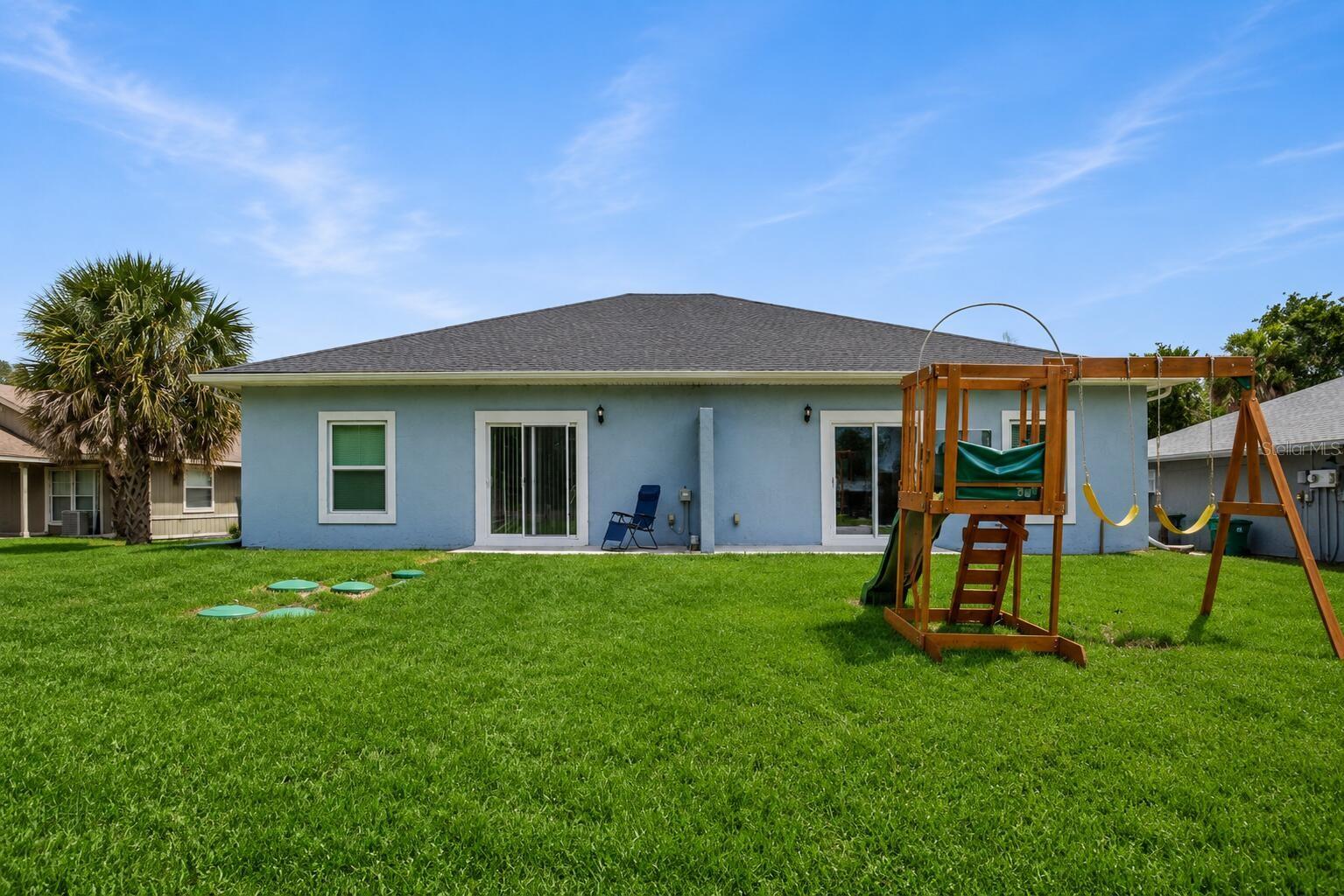 321 CAMILLIA LN