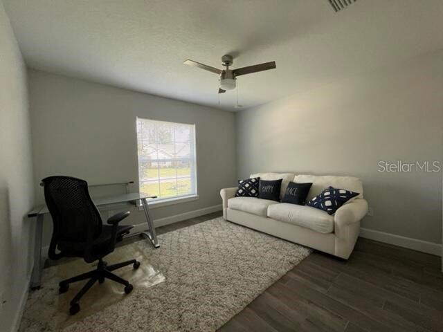 7 CUNNINGHAM LN